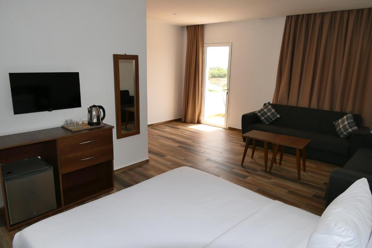 Hotel Corail De Cabo Cabo Negro Ngoại thất bức ảnh